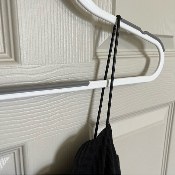 SHEIN Scallop Trim Rib Knit Cami Top L - Picture 4 of 9